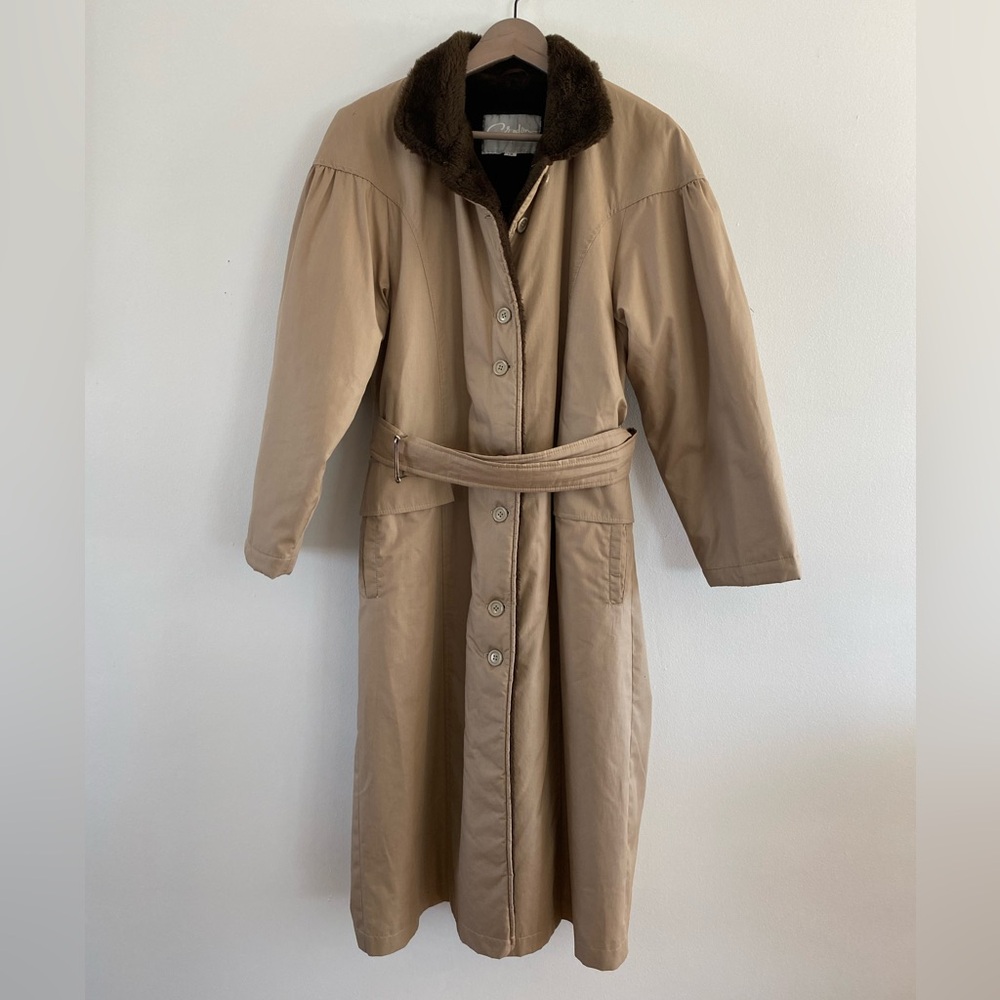 Vintage Tan Trench Coat with Belted Waist and Long Sleeves - Made in Canada